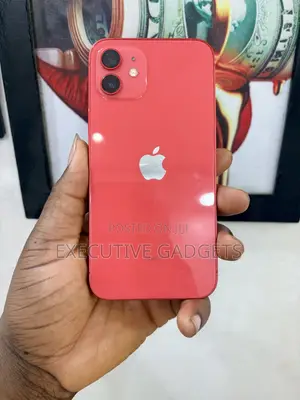 Apple iPhone 12 128 GB Red