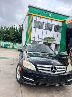Mercedes-Benz C300 2009 Black