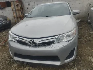 Toyota Camry 2014 Silver