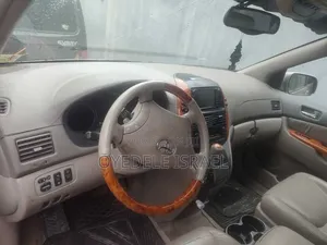 Toyota Sienna XLE Limited AWD 2006 Gold