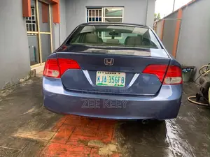 Honda Civic 2006 Blue