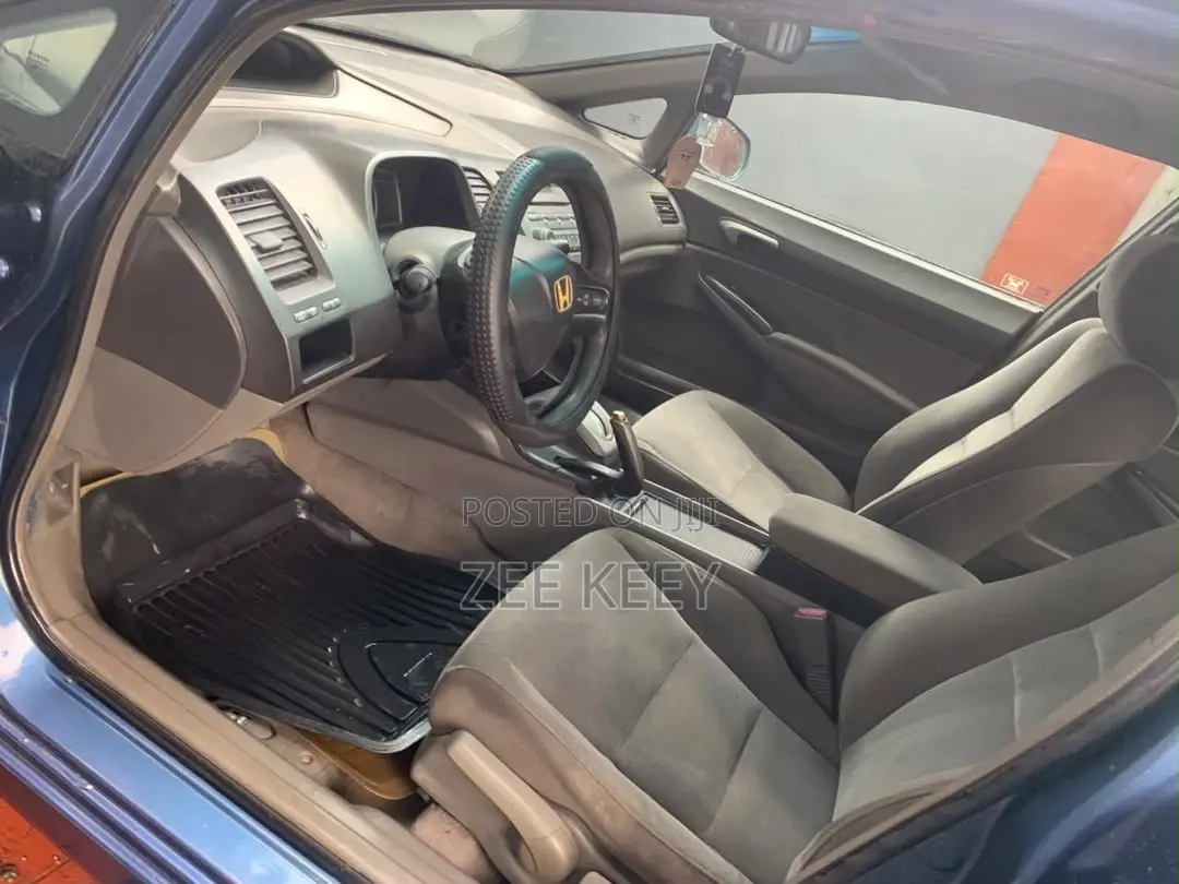 Honda Civic 2006 Blue