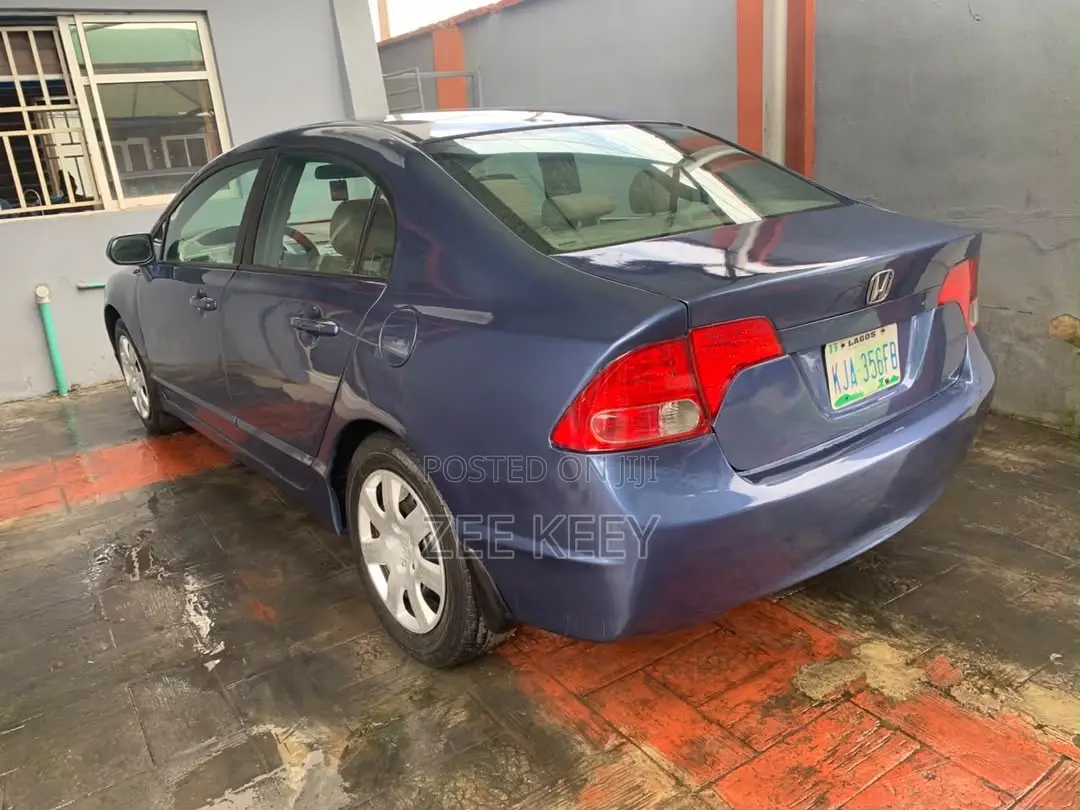 Honda Civic 2006 Blue