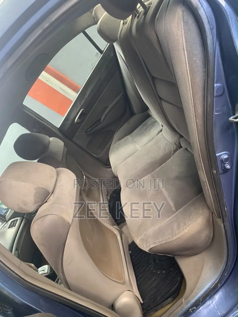 Honda Civic 2006 Blue