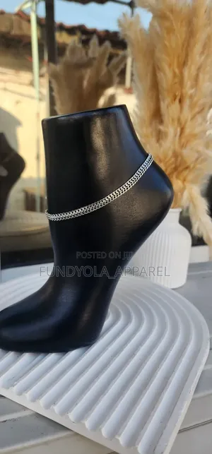 Thick Silver Leg Chain