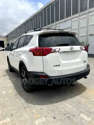 Toyota RAV4 2016 White