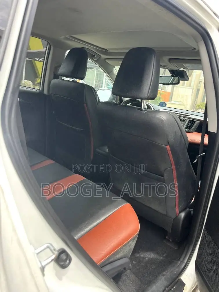 Toyota RAV4 2016 White