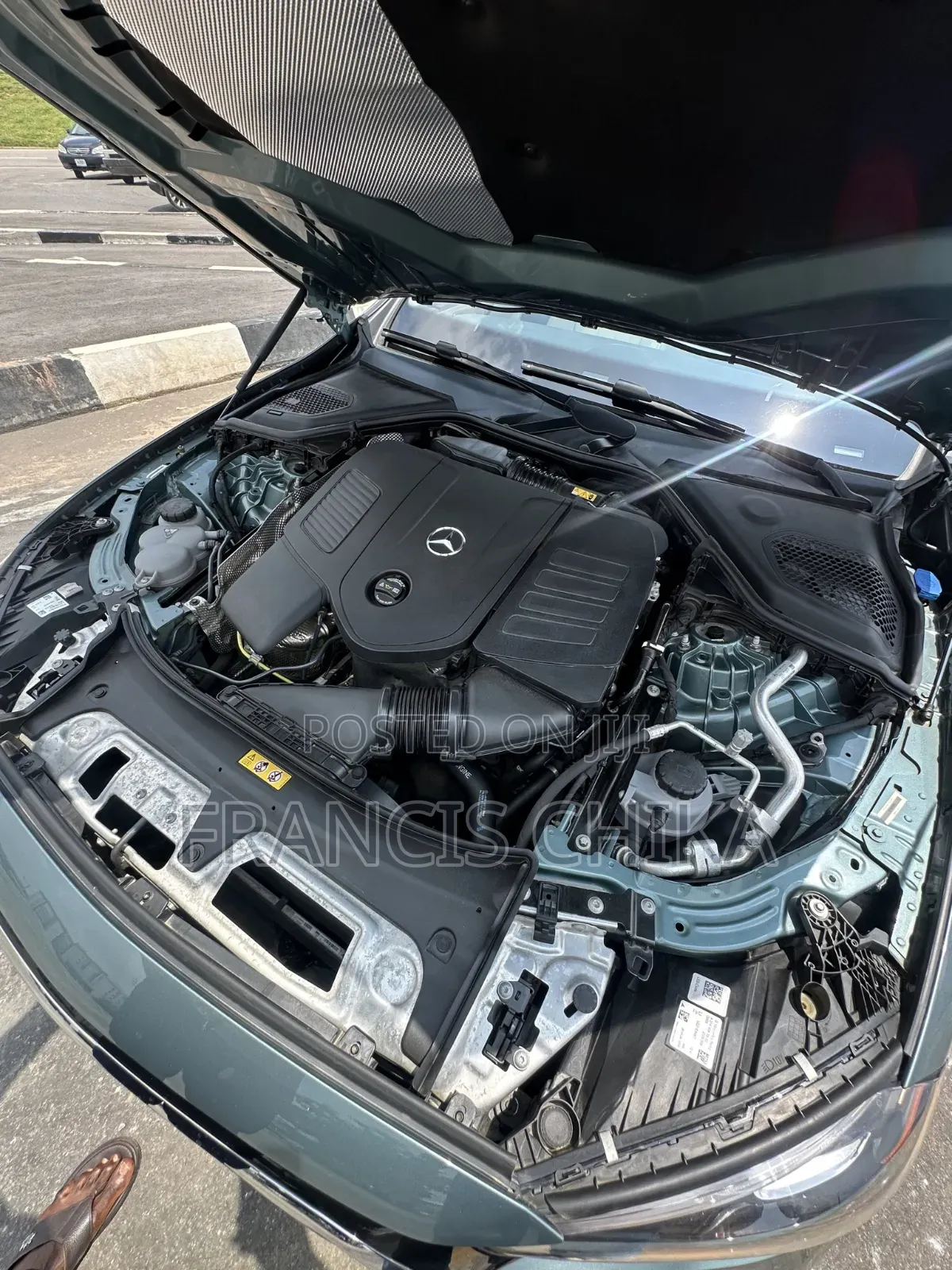 Mercedes-Benz E350 2024 Green
