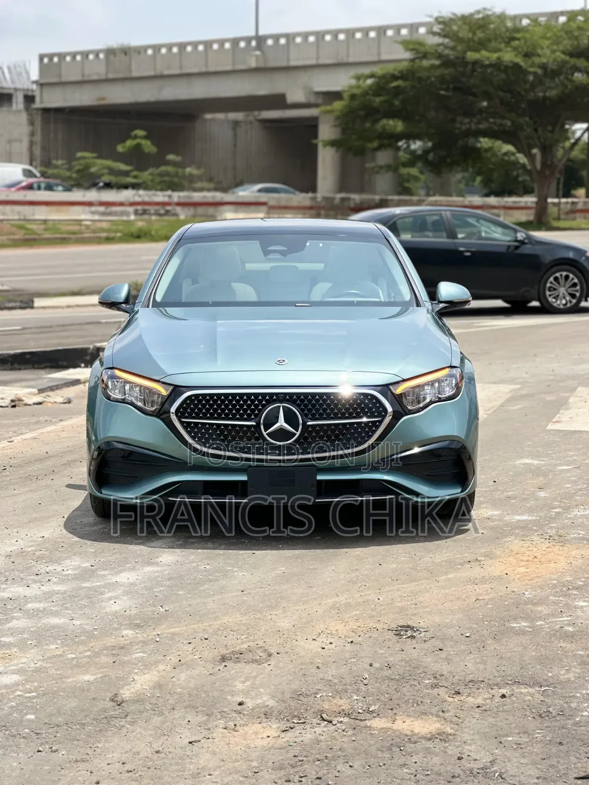 Mercedes-Benz E350 2024 Green