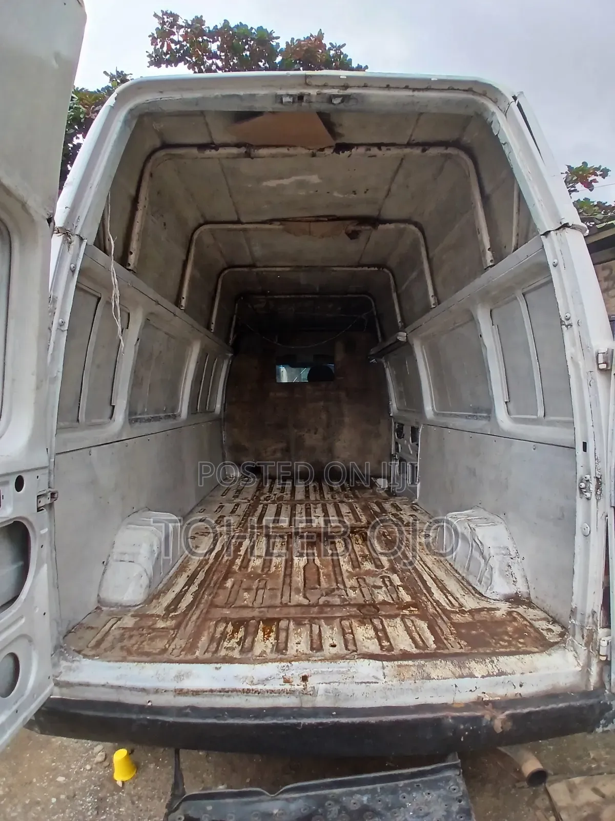 Ford Transit 1999 White