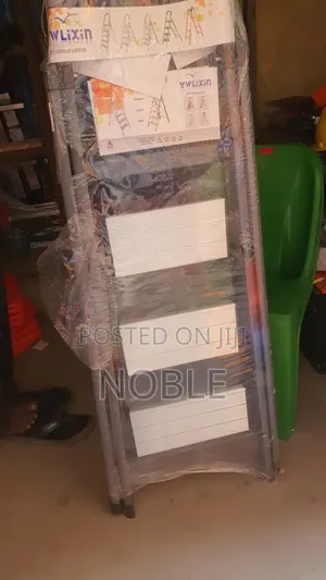 Safey Ladder