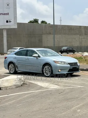 Lexus ES 2014 Blue