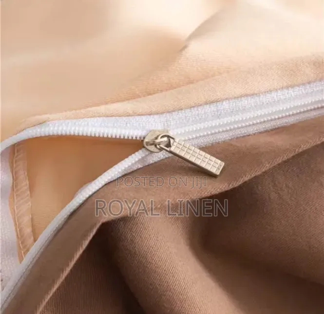 Original Bedsheet Set With 4 Pillowcase