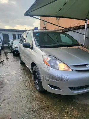 Toyota Sienna LE AWD 2006 Gray