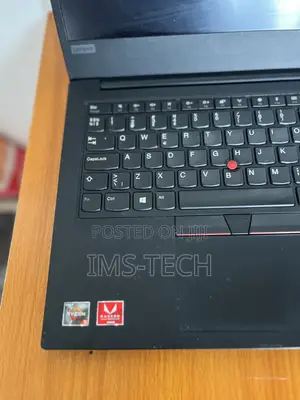 Laptop Lenovo ThinkPad t495s 8GB AMD Ryzen 5 SSD 256GB