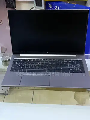 Laptop HP ZBook Firefly 15 G7 16GB Intel Core i7 SSD 512GB