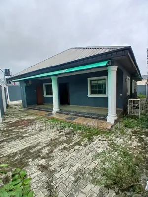3bdrm Bungalow in Abuleparapo, Awoyaya for sale