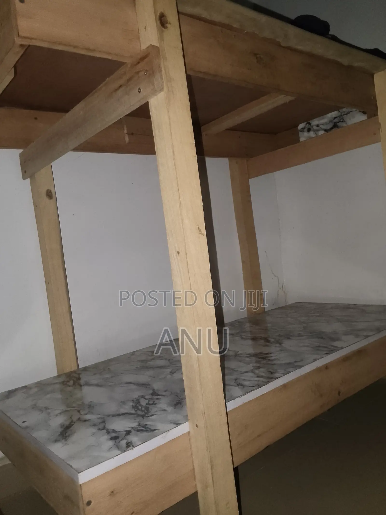 Laundry Table