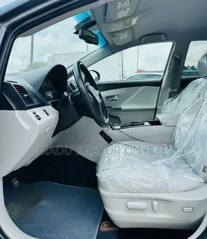 Toyota Venza V6 2009 Gray
