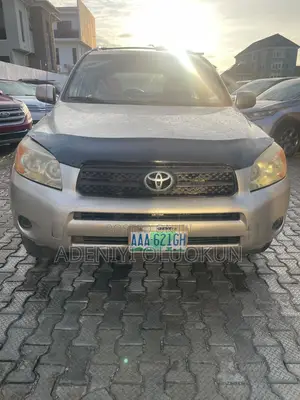 Toyota RAV4 2.2 D-4D VX 2007 Gold