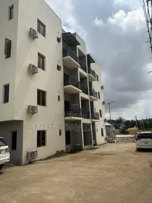 2bdrm Block of Flats in Federal Housing, Karu for sale