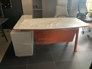 Executive Office Desk -Modern Wooden Office Table