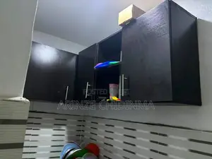 Kitchen Cupboard and Kitchen Cabinet, Up and Down - 