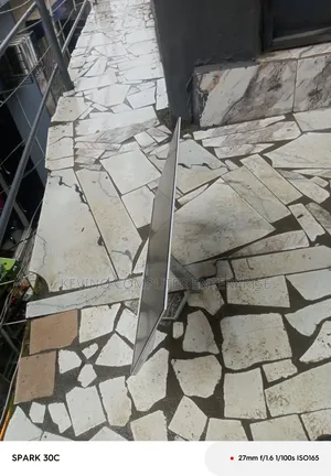 24 Inches Slim HP