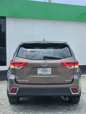 Toyota Highlander Limited 4x4 V6 (3.5L 6cyl 8A) 2018 Brown
