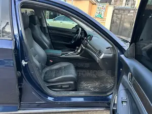 Honda Accord Touring 2018 Blue