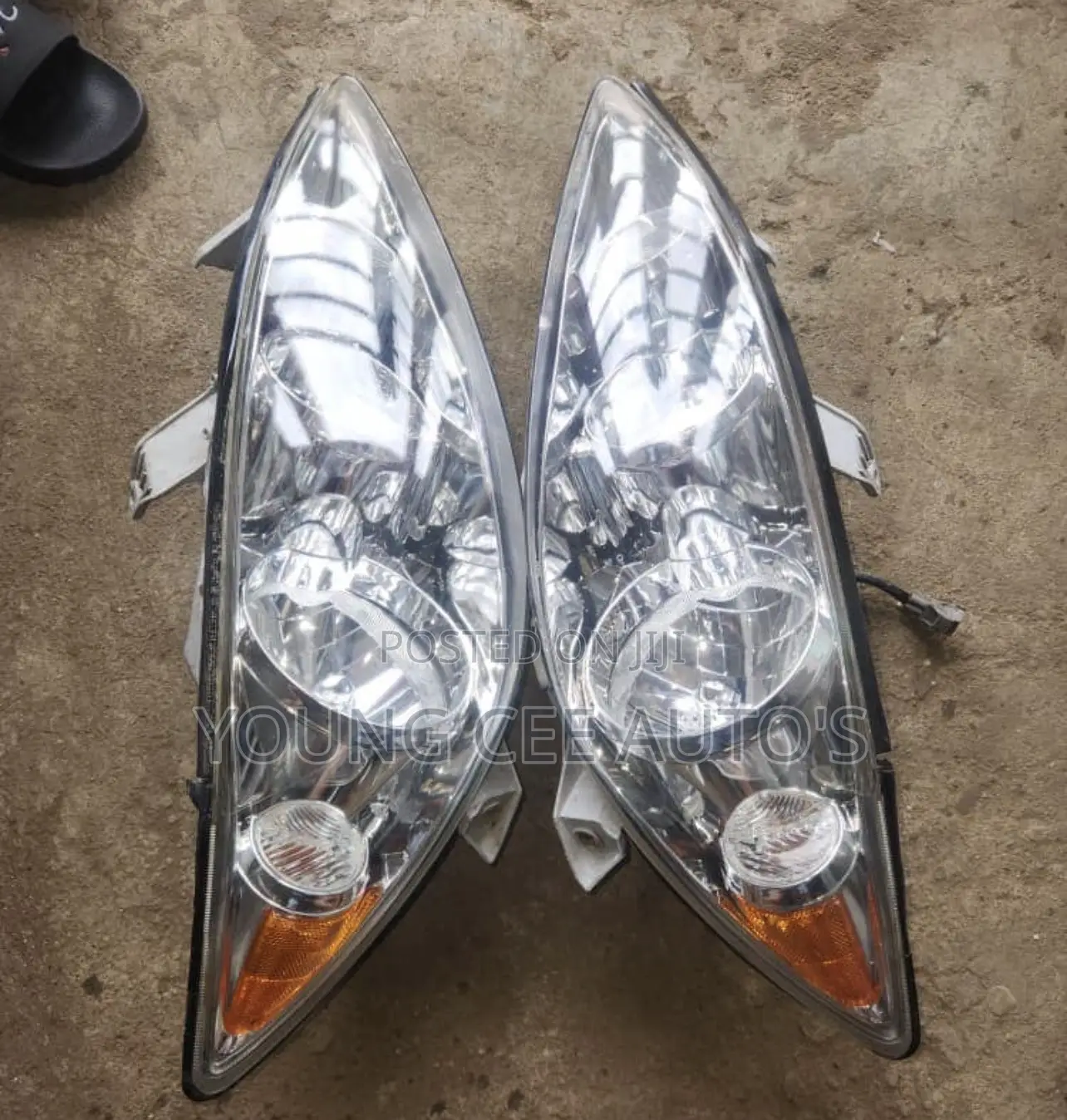 Headlights Camry 2005