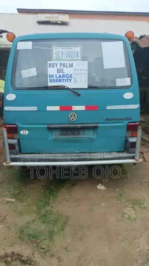 Volkswagen Transporter 2002 Grey