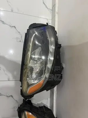 Glc300 2017 Set of Non Led Headlight and Backlight