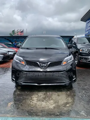 Toyota Sienna XLE 7 Passenger 2012 Black