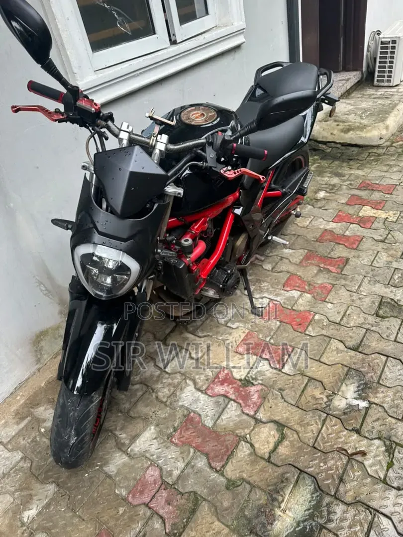 Ducati 2015 Red