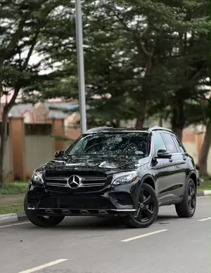 Mercedes-Benz GLC-Class 2019 Black