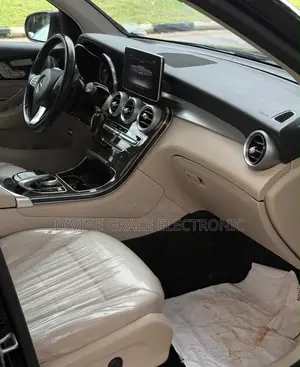 Mercedes-Benz GLC-Class 2019 Black