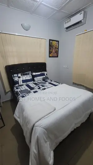Room and Parlor Self Contain