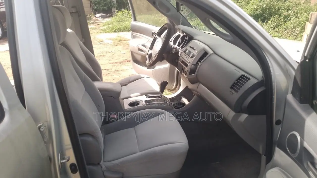 Toyota Tacoma Double Cab Long Automatic 4x4 2007 Silver