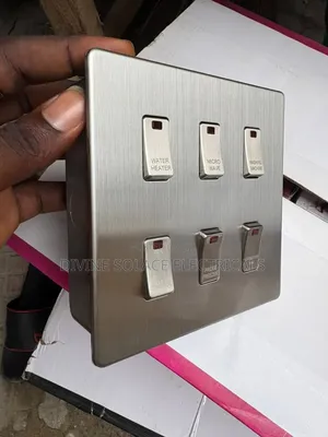 6 Gang Switch