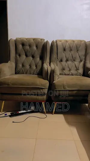 Sitting Room Chair