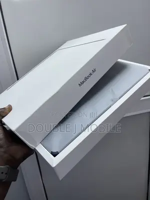 Laptop Apple MacBook Air 2024 M3 16GB Apple M3 SSD 256GB