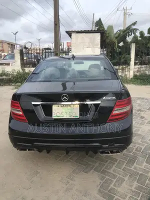 Mercedes-Benz C300 Luxury 4Matic Sedan AWD (3.0L 6cyl 7A) 2012 Black