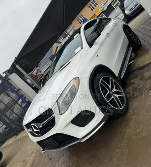 Mercedes-Benz GLE-Class 2016 White