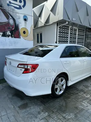 Toyota Camry 2014 White