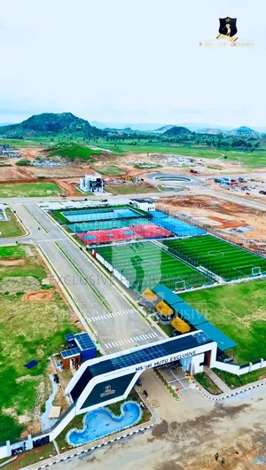 Premium Golf Resort Land With FCDA C of O – Airport Road, Abuja