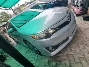 Toyota Camry 2014 Silver