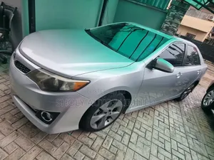 Toyota Camry 2014 Silver