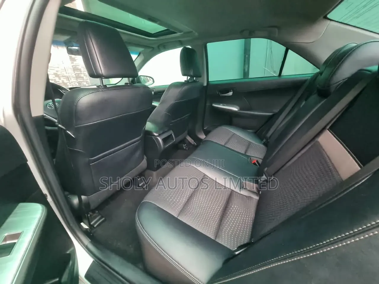 Toyota Camry 2014 Silver