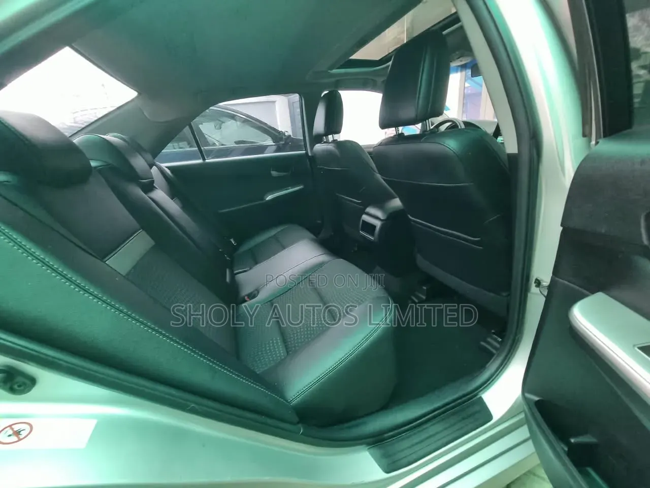 Toyota Camry 2014 Silver